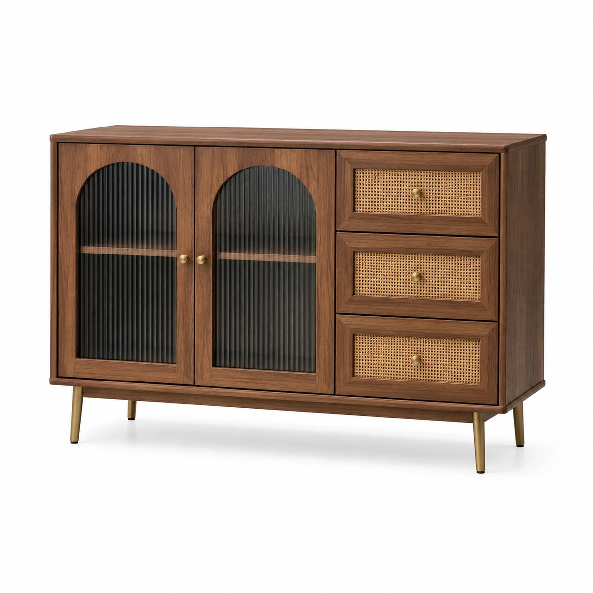 Sideboard 150 × 40 × 85 cm in Walnussbraun mit Rattanfronten, geriffeltem schwarzem Glas und goldfarbenen Metallfüßen